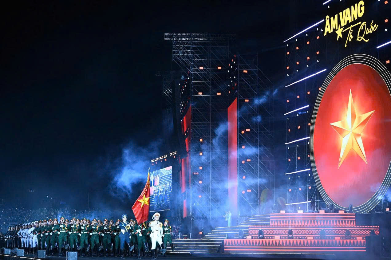 Từ hào khí 30/4 đến khát vọng vươn mình - 1