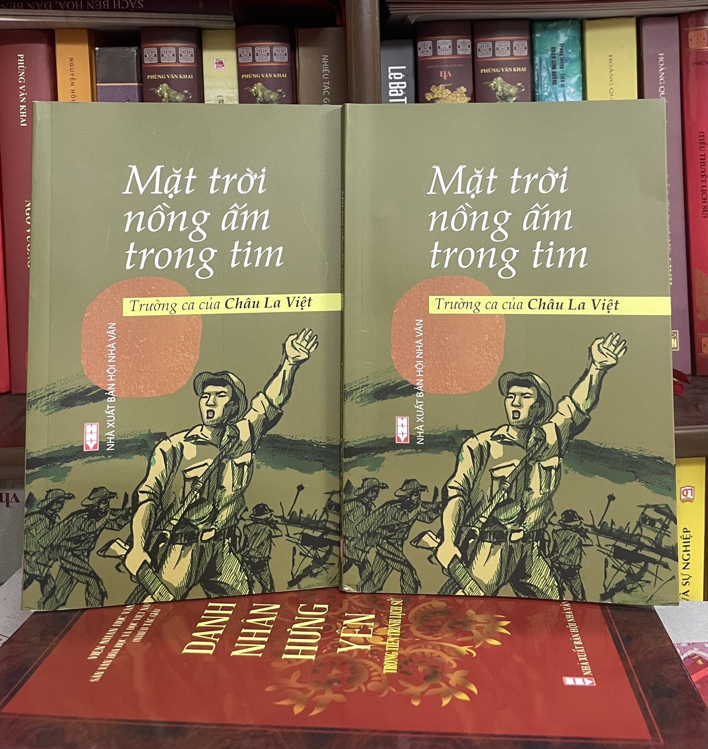 “Mặt trời nồng ấm trong tim” - Bước dài rộng thênh thang của Châu La Việt - 1