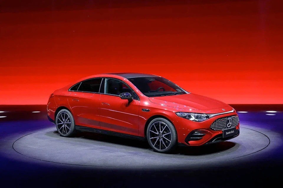 Mercedes-Benz CLA EV nhắm tới nhóm khách hàng trẻ và công nghệ cao - 1