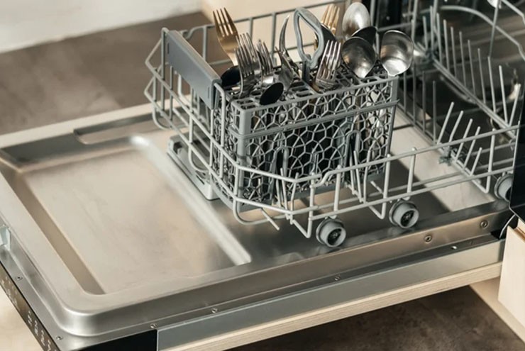 Vì sao máy giặt có cửa kính còn máy rửa bát thì không? - 2
