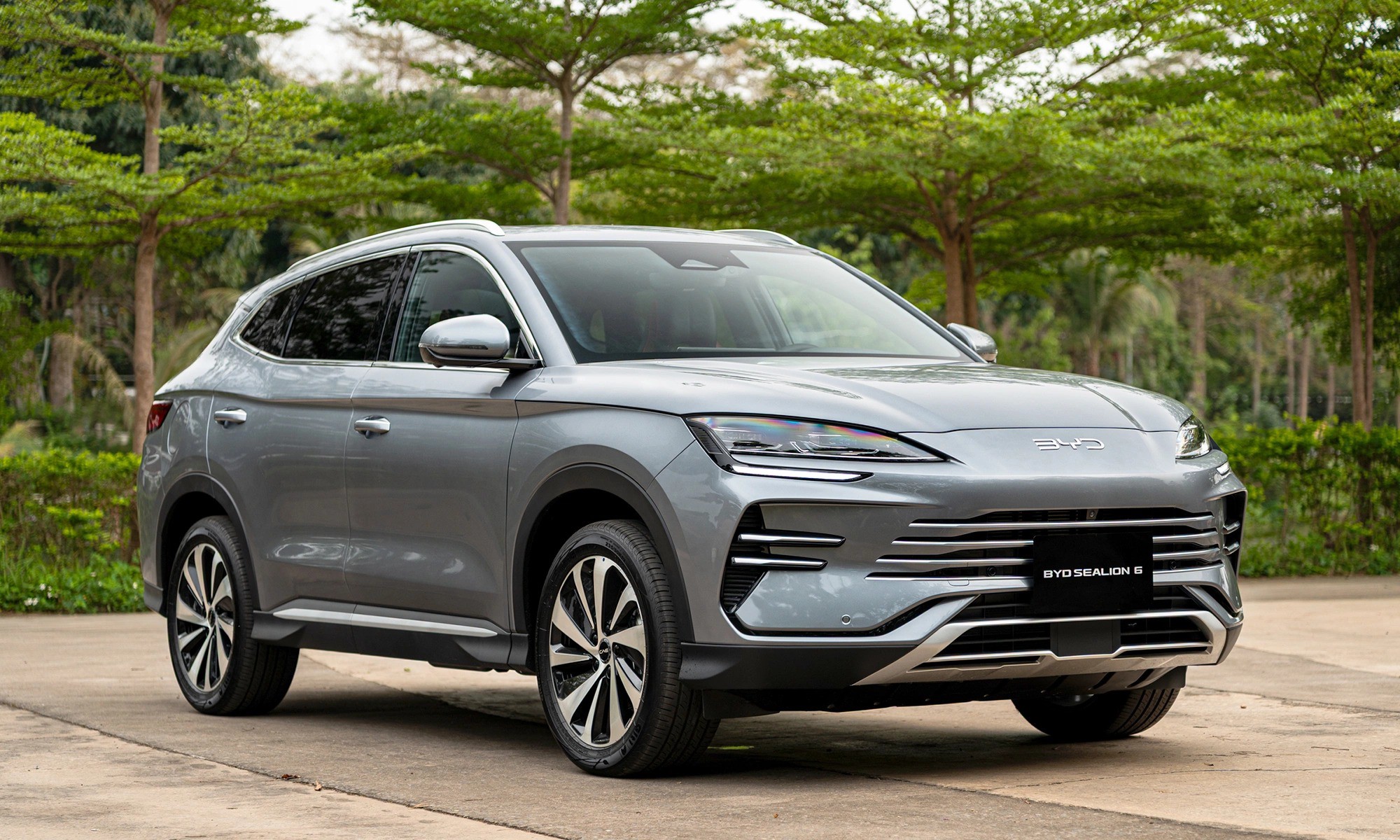 Sau xe điện, doanh số xe hybrid đang tăng đáng kể tại Việt Nam - 3