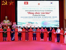 Triển lãm mỹ thuật giao lưu quốc tế Việt Nam - Hàn Quốc: Kết nối “Dòng chảy văn hóa”