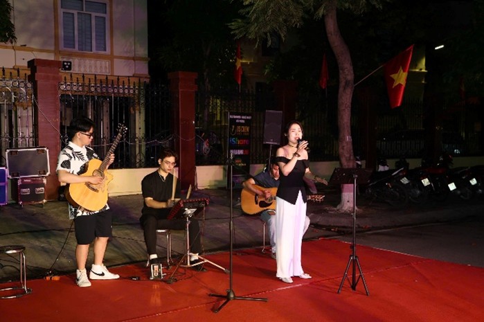 Sôi động các hoạt động nghệ thuật tại Dải trung tâm thành phố nằm trong chuỗi Lễ hội Hoa Phượng Đỏ tại Hải Phòng - 5