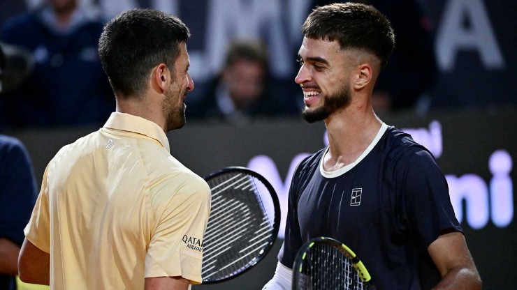 Djokovic thua sốc ở Rome Open, sao 20 tuổi biến "lời tiên tri" thành sự thật - 2