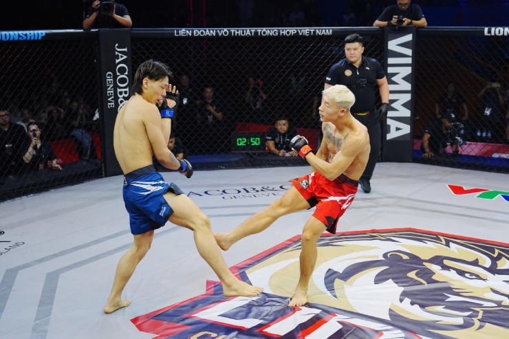Mãn nhãn MMA: "McGregor Việt" giã gạo võ sĩ Philippines, Huy Hoàng thắng knock-out 100% - 3