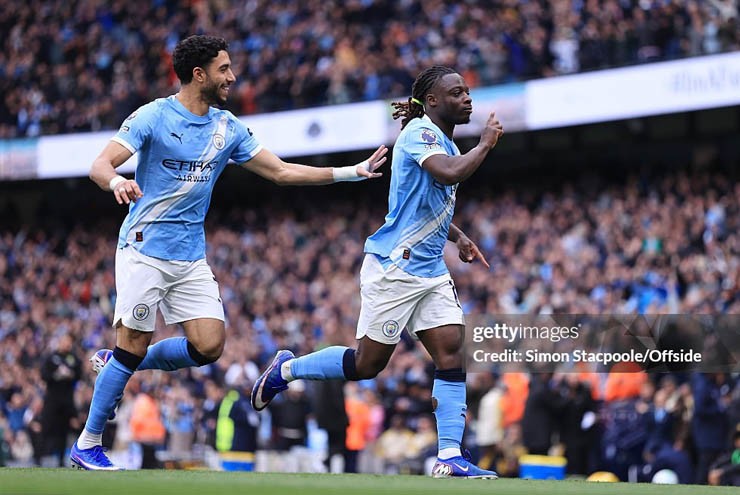 Man City thắng đậm "ảo" gây áp lực Arsenal, Doku gánh đội giỏi không kém Haaland - 2