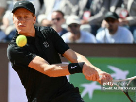 Video tennis Sinner - Popyrin: Choáng váng game đầu, thảm bại 0-6 (Rome Open)