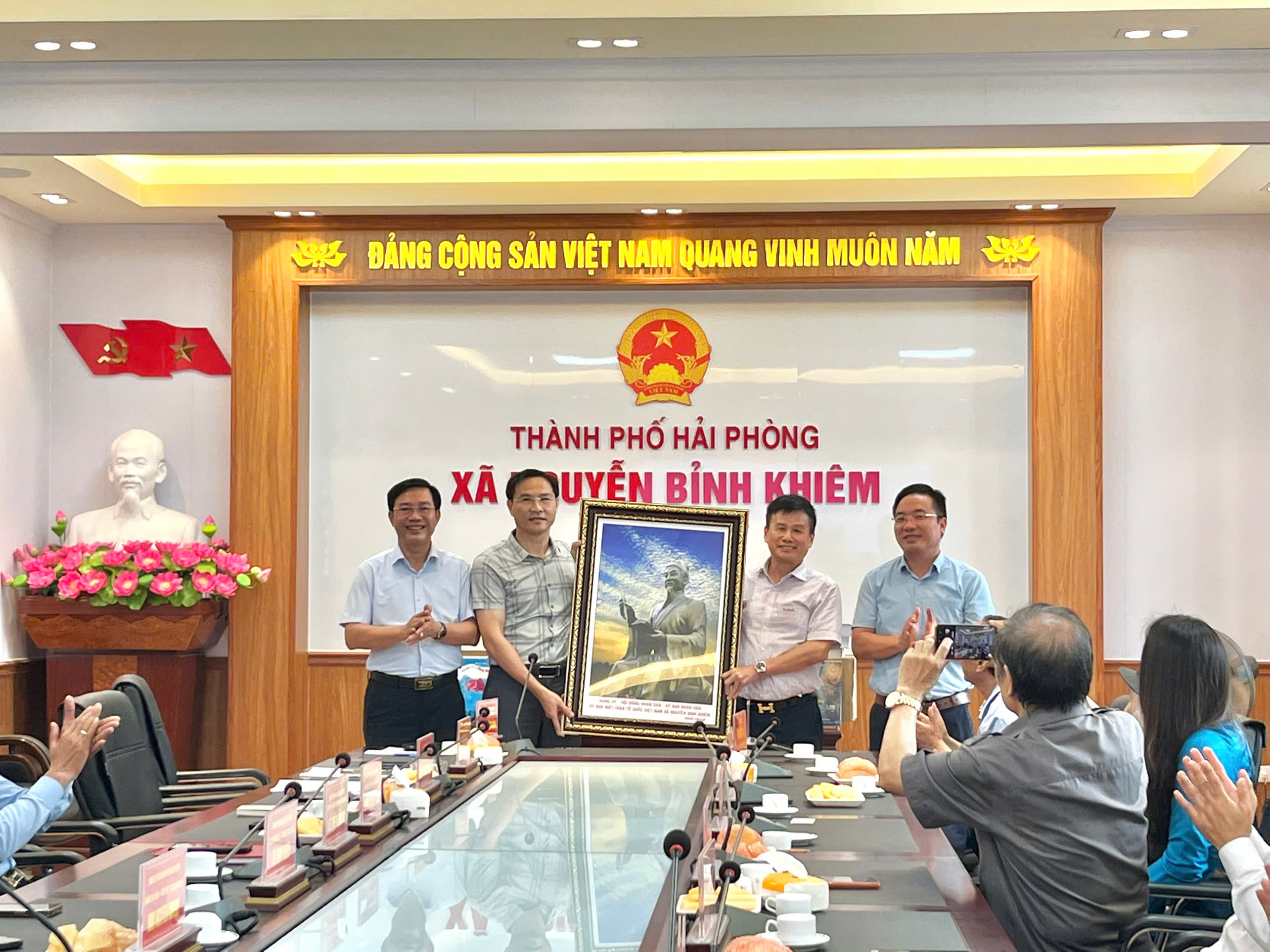 Lan tỏa văn hóa đọc ở quê hương Trạng Trình Nguyễn Bỉnh Khiêm - 6