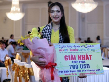 Thể thao - "Chân dài" Lan Vy giành Hoa khôi cúp bóng chuyền VTV, bất ngờ gặp sự cố hy hữu