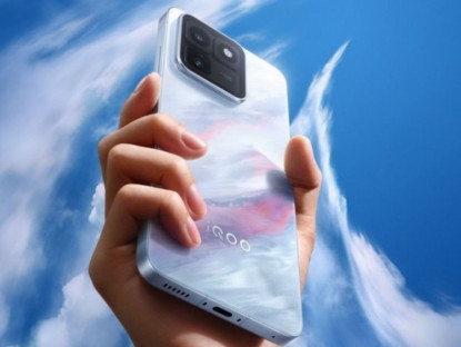 Công nghệ - Ra mắt Vivo iQOO 15T với pin 8000 mAh và chip "quái vật"