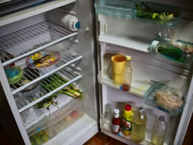 Sai lầm phổ biến khiến tủ lạnh nhanh có mùi và thực phẩm dễ hỏng