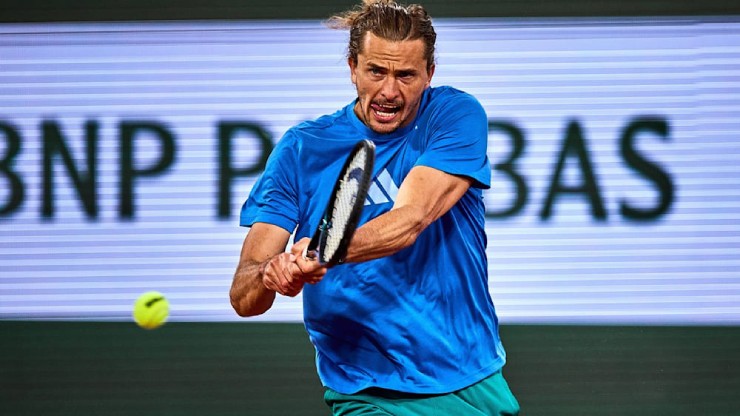 Tennis đỉnh cao Roland Garros: Djokovic đấu đối thủ cao 2m03, Zverev phô diễn đẳng cấp - 2