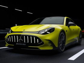 Mercedes-AMG ra mắt dòng xe GT 4-Door Coupe mới