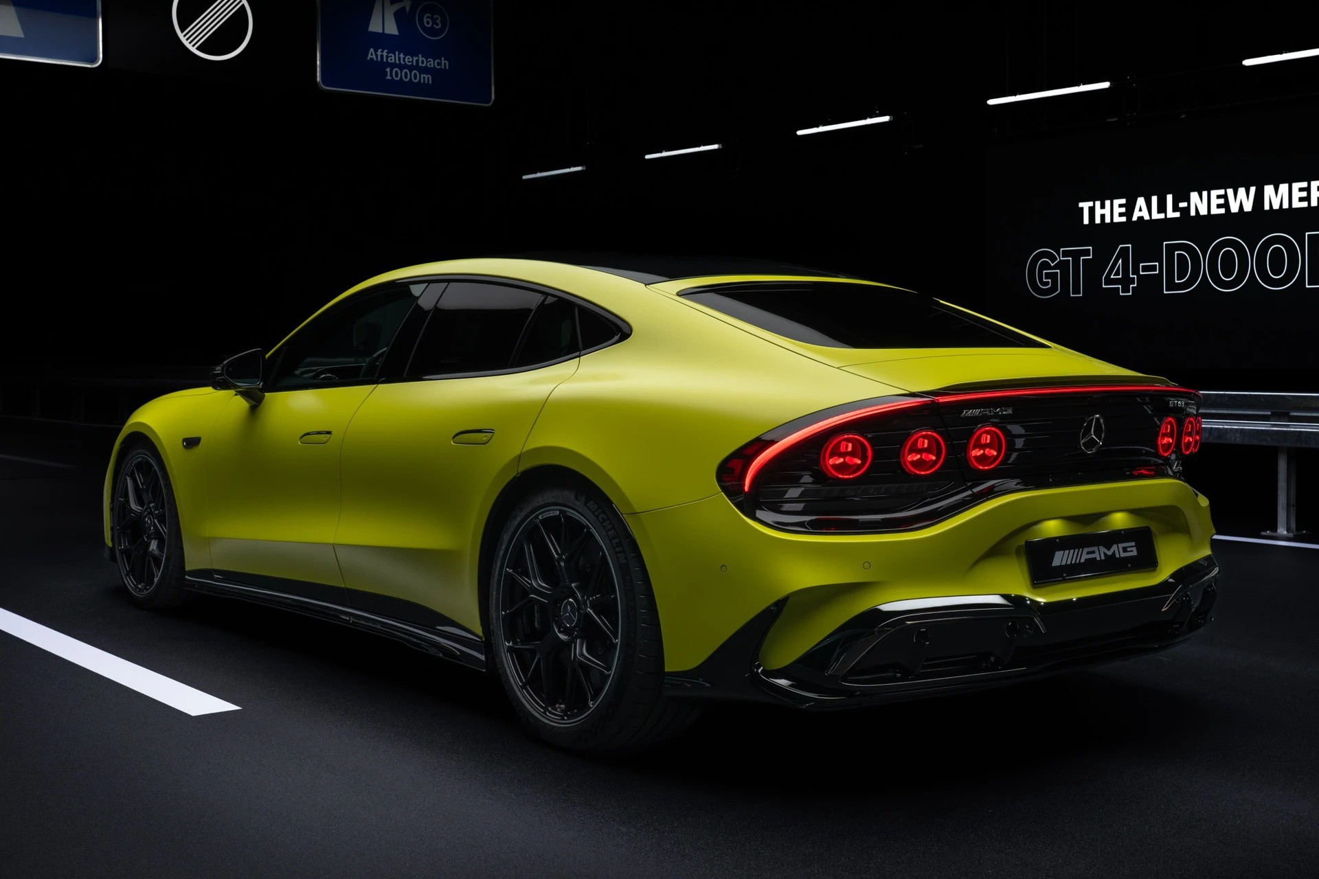 Mercedes-AMG ra mắt dòng xe GT 4-Door Coupe mới - 2