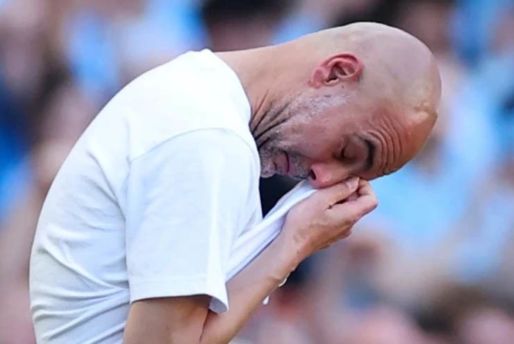 Ngoại hạng Anh hạ màn: Fernandes phá kỷ lục của De Bruyne, Salah & Pep bật khóc nức nở - 3