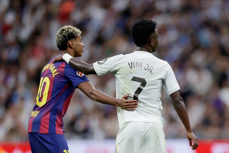 Vinicius tự tin đánh bại Ronaldo ở World Cup, bất ngờ buông lời khen Yamal - 1