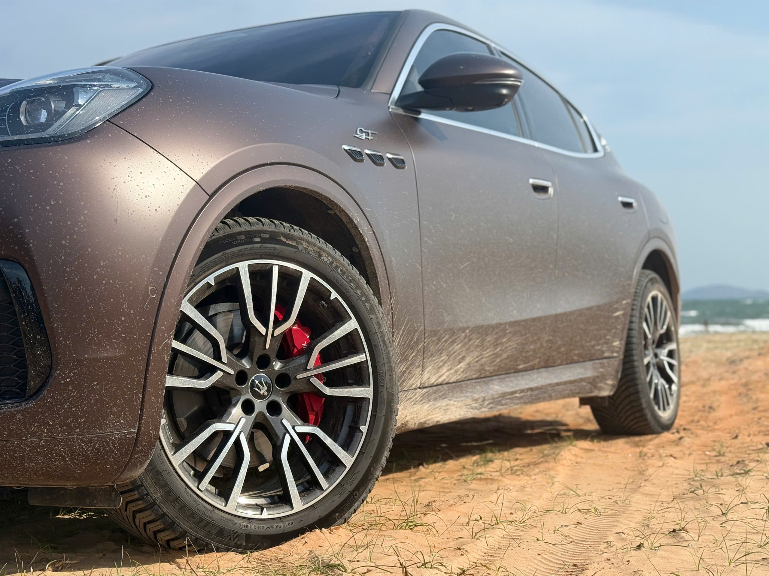 Thị trường Việt Nam có thêm phiên bản giá hấp dẫn cho dòng xe Maserati Grecale - 5