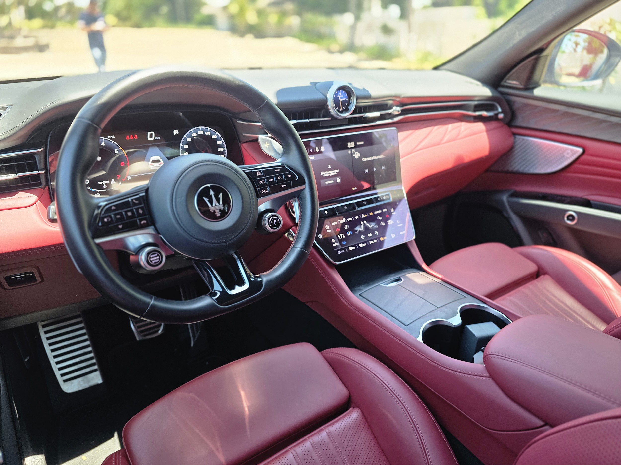 Thị trường Việt Nam có thêm phiên bản giá hấp dẫn cho dòng xe Maserati Grecale - 7