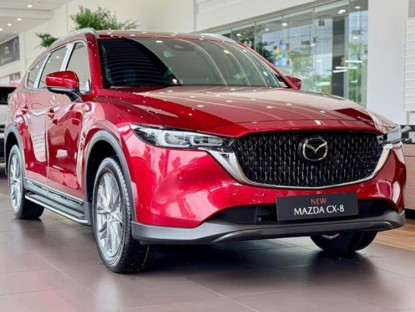 Giao thông - Mazda CX-8 giảm giá mạnh để thu hút khách hàng mới