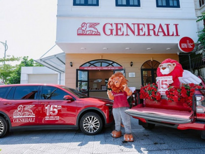 Thông tin doanh nghiệp - Generali mang chuyến xe “Hành trình kết nối trăm điểm tin cậy” ghé thăm các Văn phòng Tổng Đại lý tại miền Nam