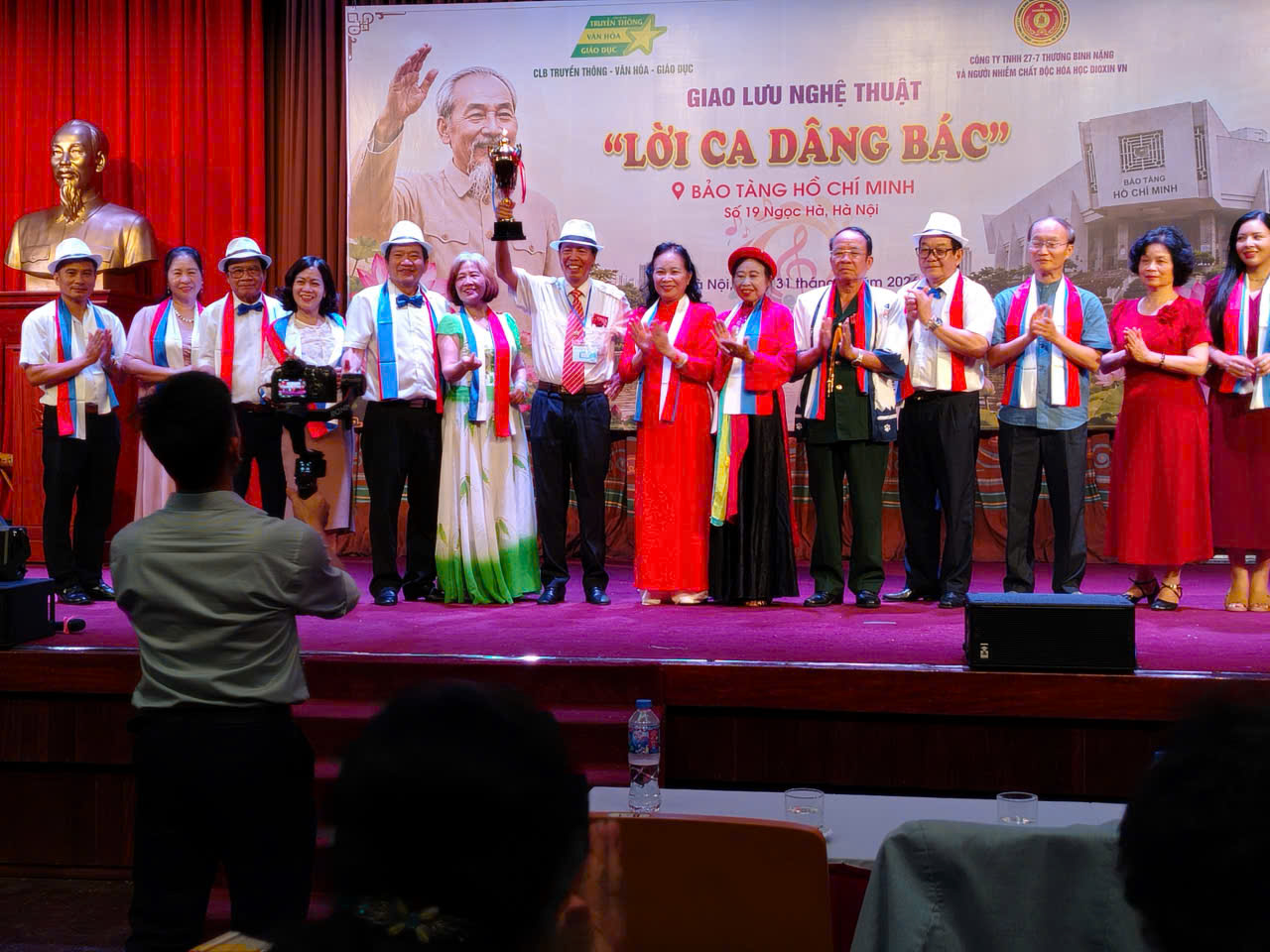 Đặc sắc chương trình Giao lưu nghệ thuật “Lời ca dâng Bác” - 2