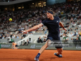 Trực tiếp tennis Jodar - Zverev: Thế trận giằng co (Roland Garros)