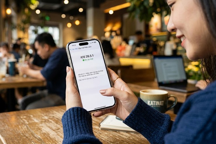Apple tung bản cập nhật khẩn cho iPhone sau phản ánh lỗi sạc bất thường - 1