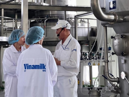 Thông tin doanh nghiệp - Hành trình “mắt thấy tai nghe” tại nhà máy Vinamilk