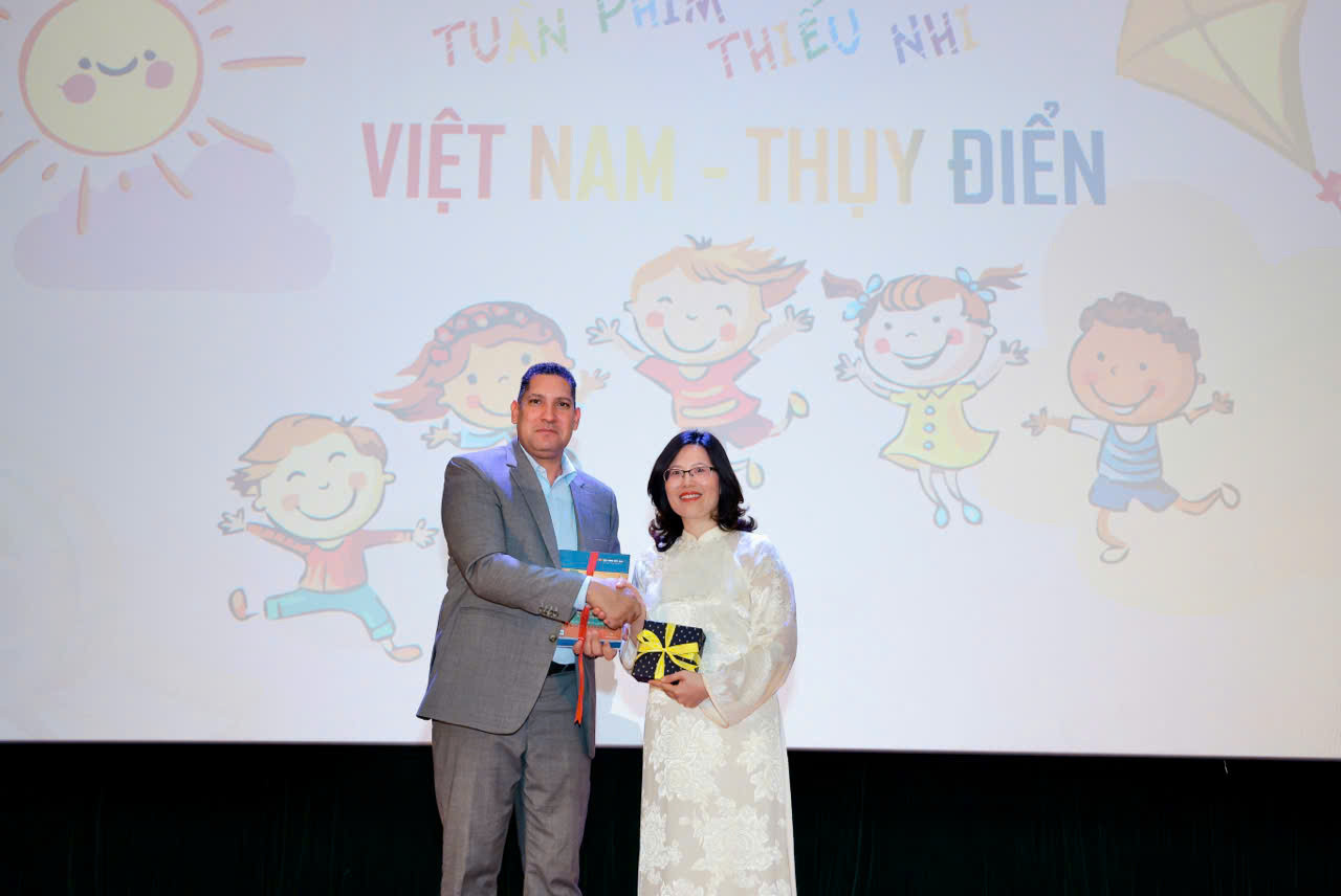 Điện ảnh là cầu nối lan tỏa giá trị nhân văn cho thế hệ trẻ - 1