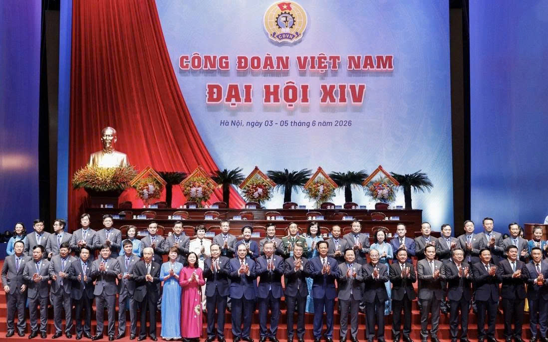 Tổng Bí thư, Chủ tịch nước Tô Lâm: 6 nhiệm vụ trọng tâm với tổ chức Công đoàn trong kỷ nguyên mới - 1