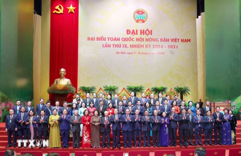 Chủ tịch Quốc hội dự khai mạc Đại hội Hội Nông dân Việt Nam lần thứ IX - 12