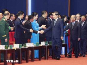 Chủ tịch Quốc hội dự khai mạc Đại hội Hội Nông dân Việt Nam lần thứ IX