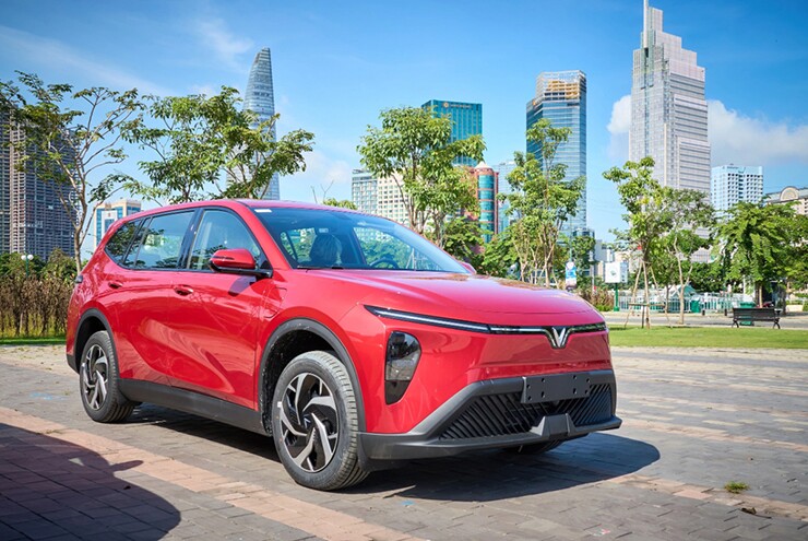 Mẫu xe từng lép vế trước Mitsubishi Xpander bất ngờ vượt lên dẫn trước - 2