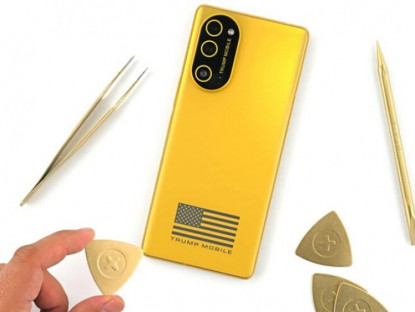 Công nghệ - iFixit “mổ xẻ” Trump Mobile T1, phát hiện sự thật bất ngờ bên trong
