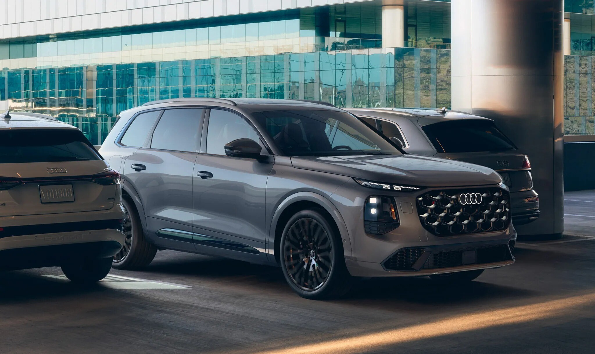 Xe SUV Audi Q7 thế hệ mới trình làng toàn cầu - 2