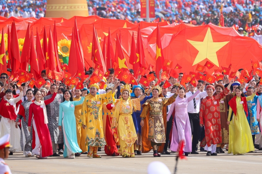 Chân trời sáng tạo và trách nhiệm văn nghệ sĩ - 1