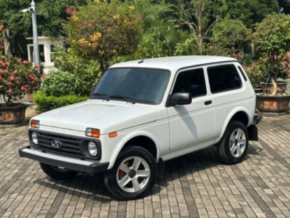 Giao thông - Hãng Lada bất ngờ thanh lý loạt xe ô tô mang về kiểm định
