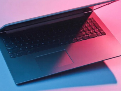 Công nghệ - Bí mật đằng sau thiết kế touchpad lệch trái của một số laptop