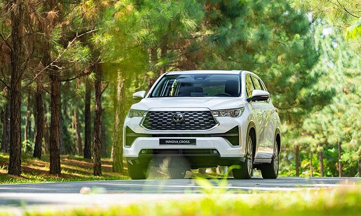 Đâu là xe 7 chỗ ưu tiên an toàn cho trẻ em? - 1