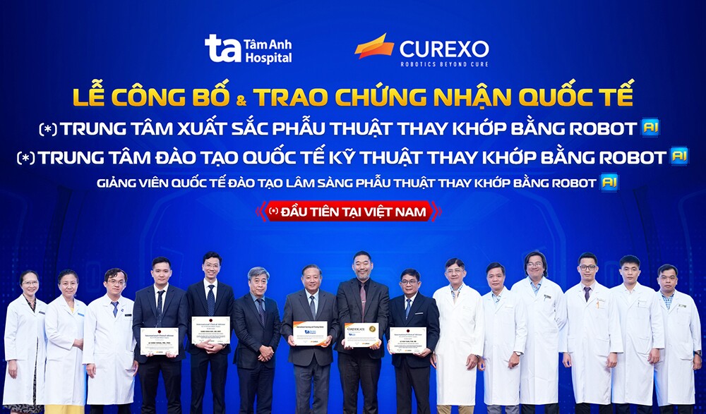 Bệnh viện đầu tiên tại Việt Nam đạt cùng lúc 3 chứng nhận quốc tế về robot AI thay khớp - Gần 100 ca chỉ trong 2 tháng - 1