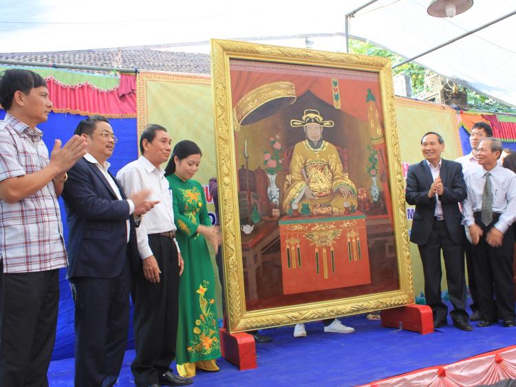 Về bức tranh chân dung và tài ngoại giao của Tiến sĩ Phùng Khắc Khoan thời Lê - Trịnh