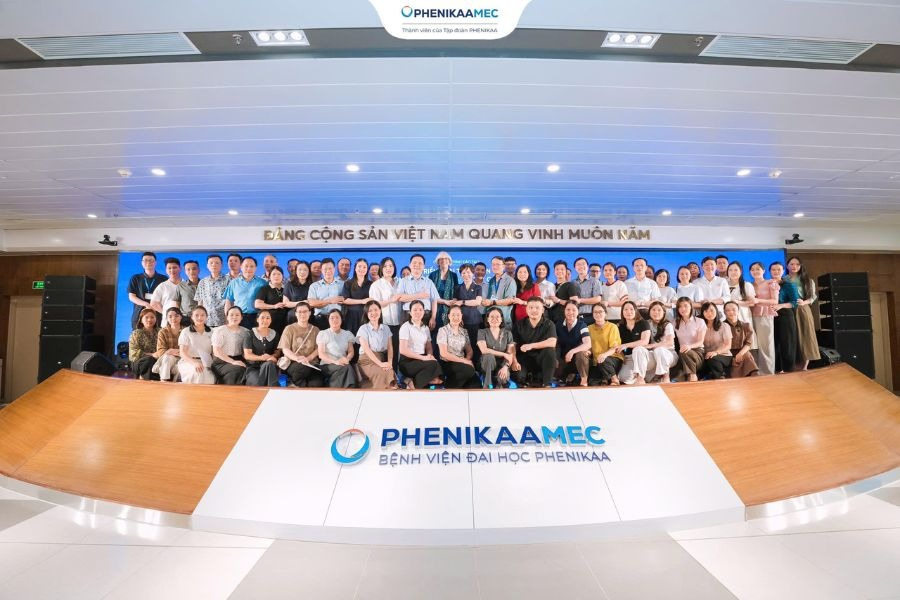 Gần 300 cán bộ y tế tham gia đào tạo chuẩn mã hóa bệnh tật theo ICD-10 thực hiện Thông tư 06/2026/TT-BYT tại PhenikaaMec - 4