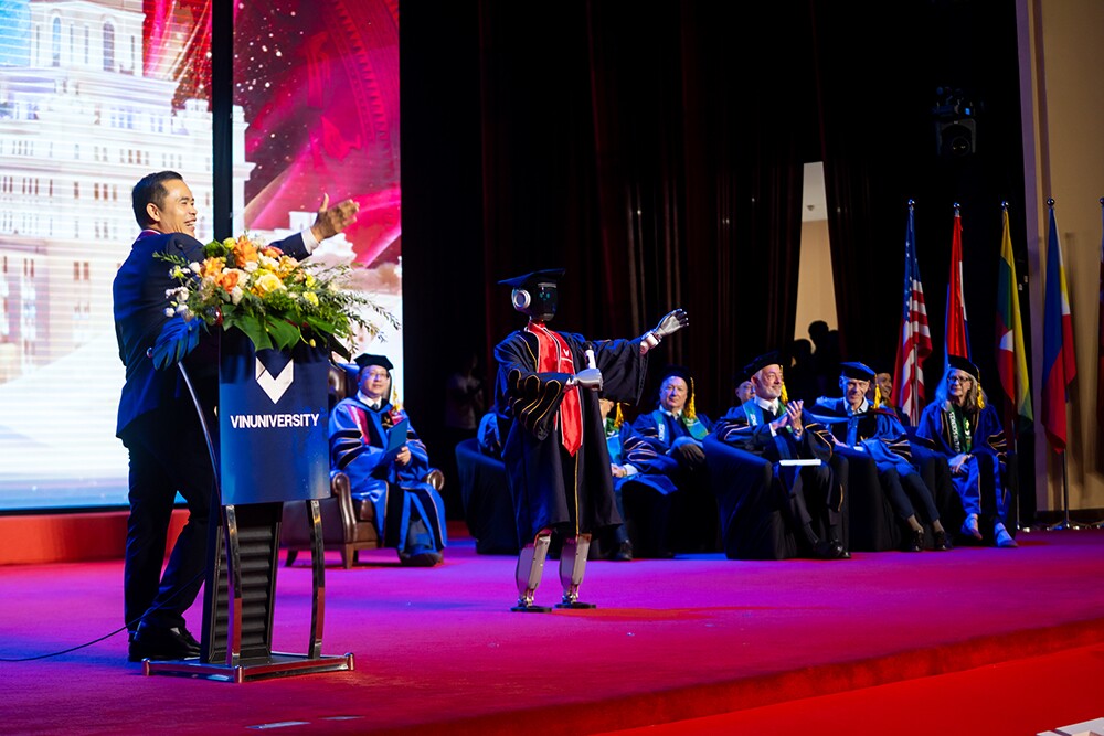Lễ tốt nghiệp VinUni 2026: Bản phác thảo mô hình đại học của tương lai - 4