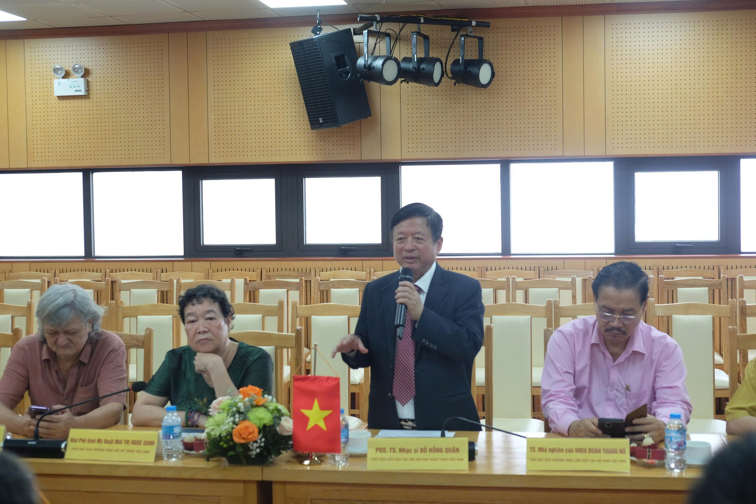 Thúc đẩy giao lưu mỹ thuật Việt Nam - Trung Quốc qua dự án sáng tác “Dấu chân Cách mạng - Dấu chân Phát triển - Dấu chân Tuổi trẻ” - 2