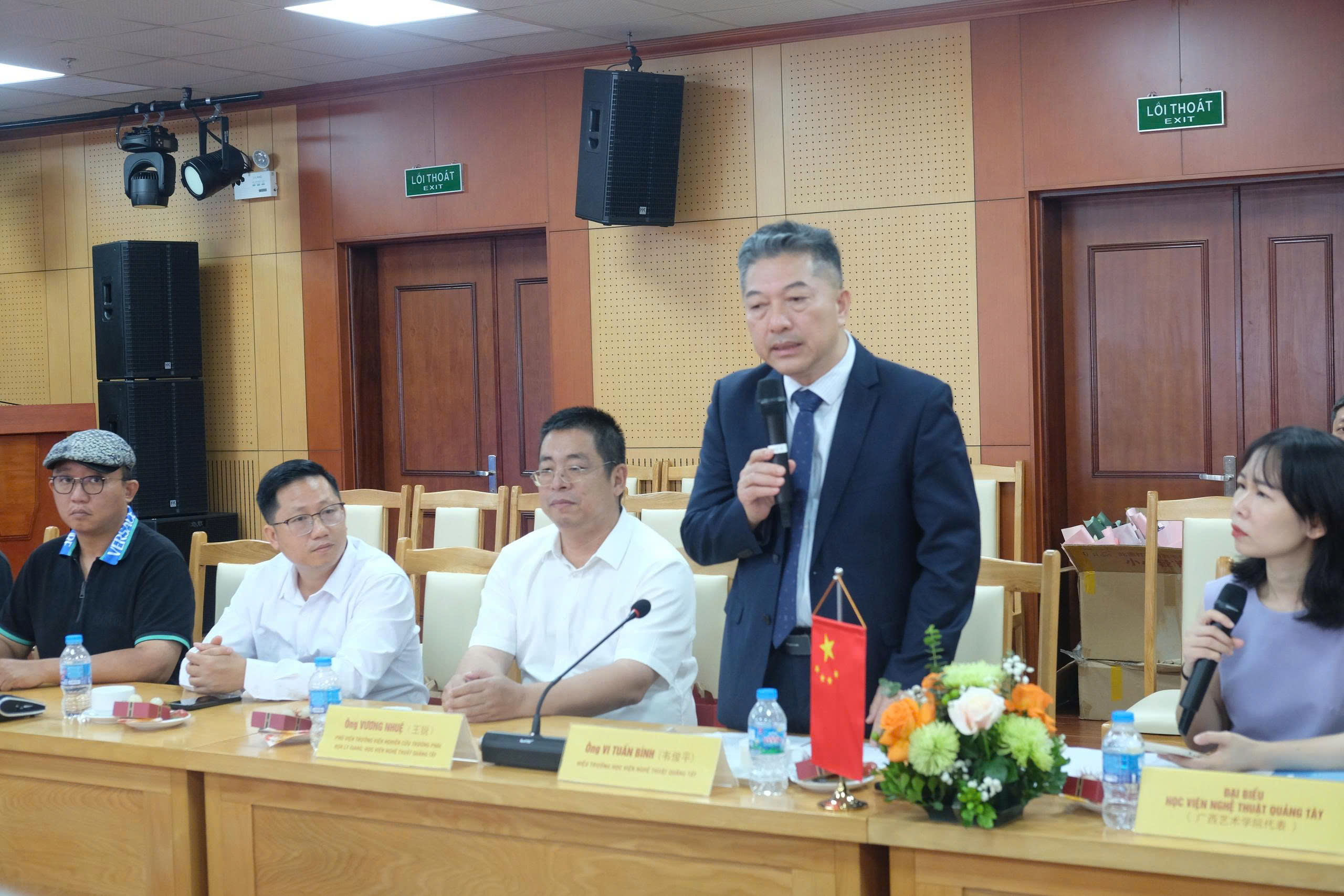 Thúc đẩy giao lưu mỹ thuật Việt Nam - Trung Quốc qua dự án sáng tác “Dấu chân Cách mạng - Dấu chân Phát triển - Dấu chân Tuổi trẻ” - 3
