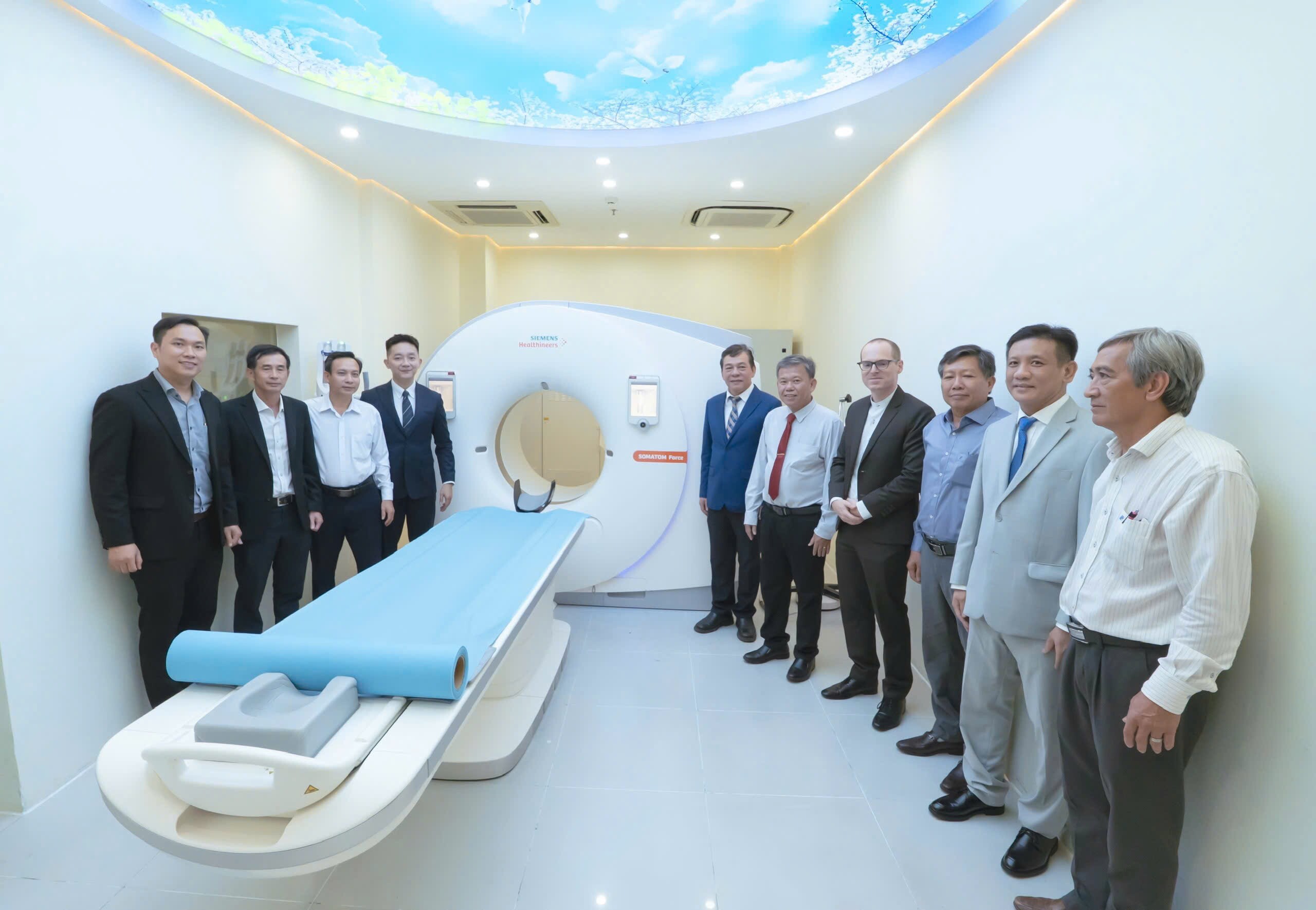 Bệnh viện Đa khoa tư nhân Lê Ngọc Tùng đưa “siêu máy ct” Somatom Force VB30 vào vận hành tại Tây Ninh - 4