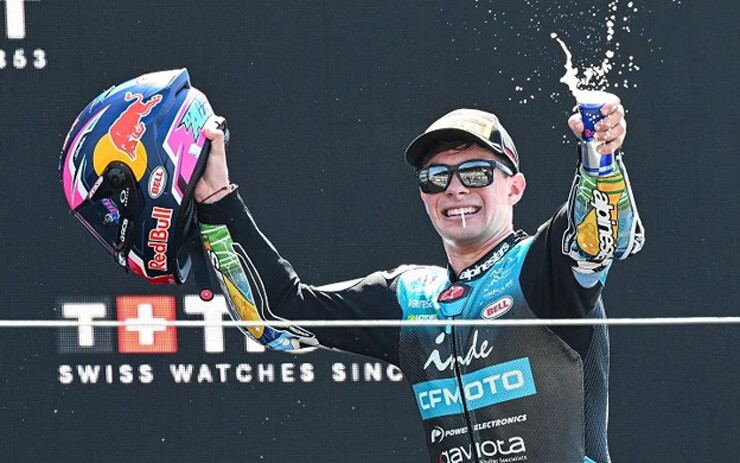 Đua xe MotoGP, Dutch GP: “Chiến binh samurai” Ogura chiến thắng đầy cảm xúc, mở toang cuộc đua vô địch - 2