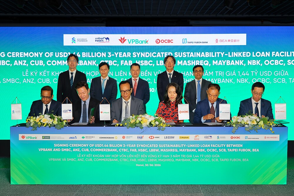 VPBank ký kết khoản vay hợp vốn liên kết bền vững đầu tiên trị giá 1,44 tỷ USD - 1