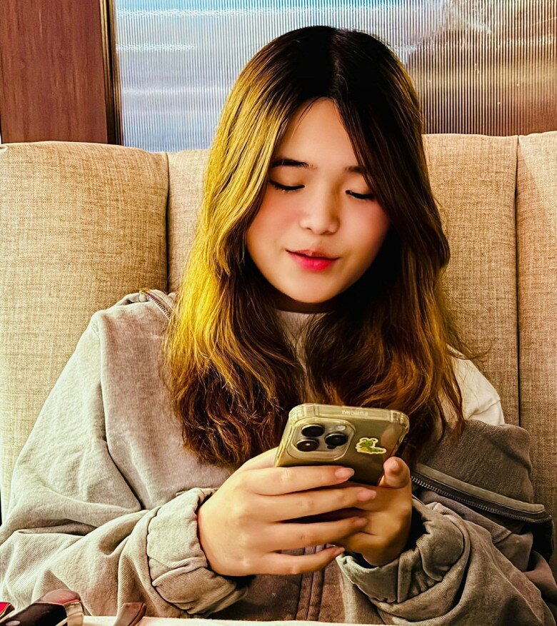 Thúy Nga 15 năm làm mẹ đơn thân nuôi con, giờ bé gái lớn xinh định cư ở Mỹ, hứa chăm sóc mẹ lúc về già - 2