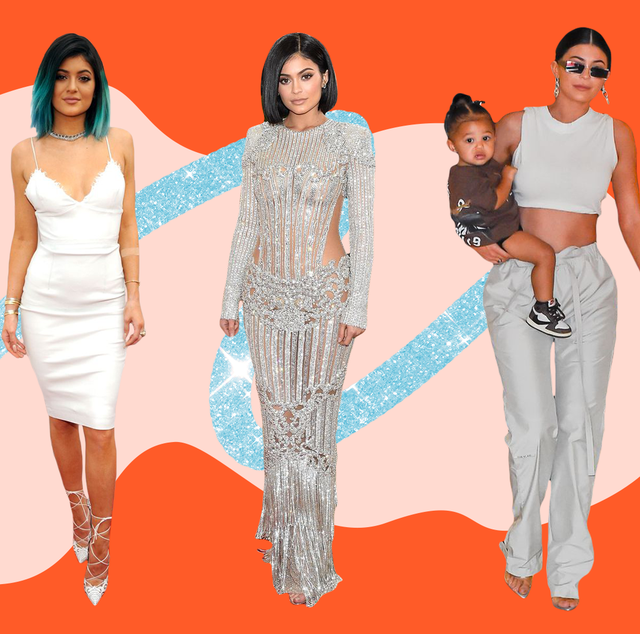 Kylie Jenner khoe dáng với đầm ôm trong quảng cáo mỹ phẩm - 4